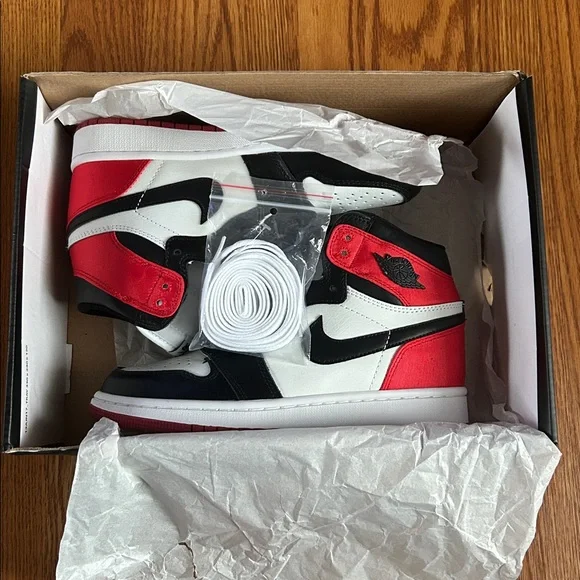 Nike High-Top Sneakers - Red, Black, White - Picture 11 of 13